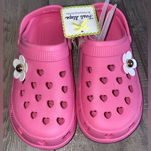NWT First Steps Hot Pink Heart Cutout Clog Shoes Valentines Day Flower Girl’s 2